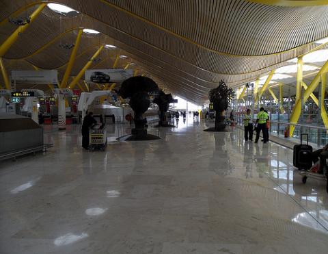 aeropuerto-madrid-viaje.jpg